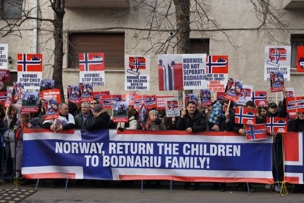 노르웨이, 보드나리우, 양육권, 시위