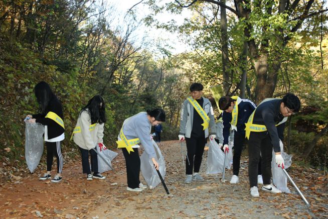 한남대 장동산림욕장, 계족산성 일대에서 환경정화활동