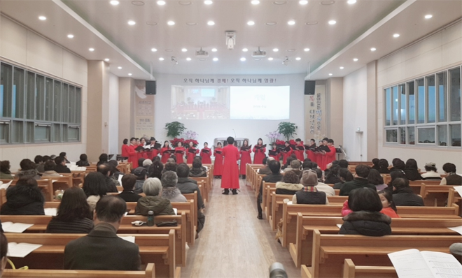 ▲베스퍼스와 함께 드려진 아홉 가지 말씀과 캐럴의 축제. ⓒ김신의 기자