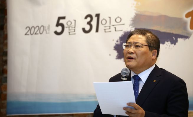 ‘한국교회 예배 회복의 날’ 한교총 기자간담회 소강석 목사 