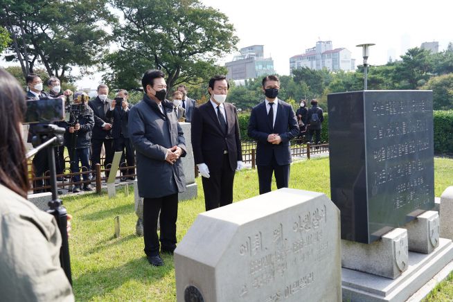 김경재 국민혁명당 대선 후보 국립서울현충원, 양화진외국인선교사묘원 참배 