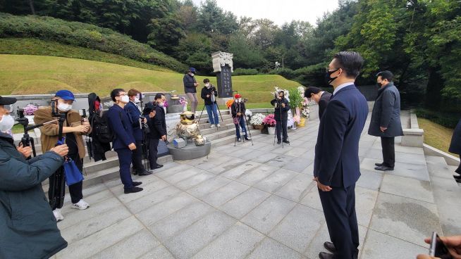 김경재 국민혁명당 대선 후보 국립서울현충원, 양화진외국인선교사묘원 참배 