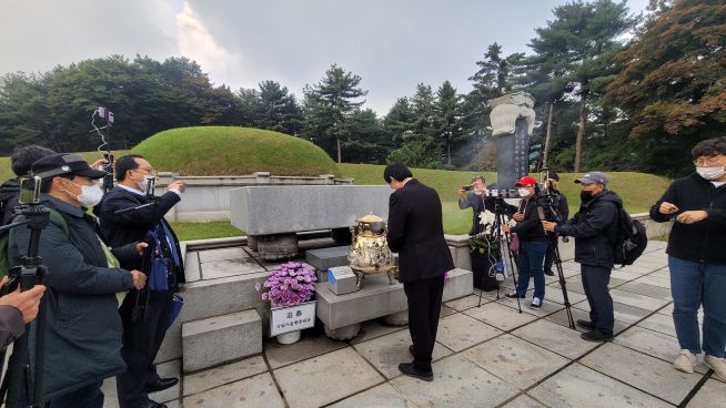 김경재 국민혁명당 대선 후보 국립서울현충원, 양화진외국인선교사묘원 참배 