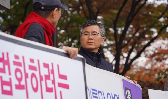 분당우리교회 이찬수 목사 1인 시위 동참 