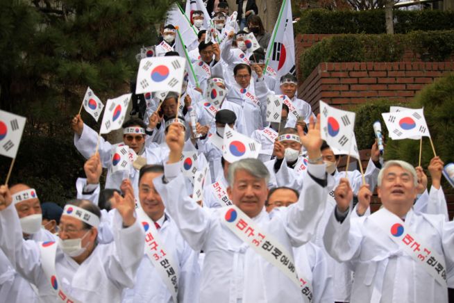 대구광역시장로회총연합회(회장 김정수 장로)가 1일 오전 대구제일교회에서 3.1운동 제104주년을 맞아 ‘대구 3.1만세운동 기념예배 및 재연행사’를 개최했다.