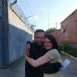  석방된 후 아내와 포옹하고 있는 안드레이 쉬로코프 목사.