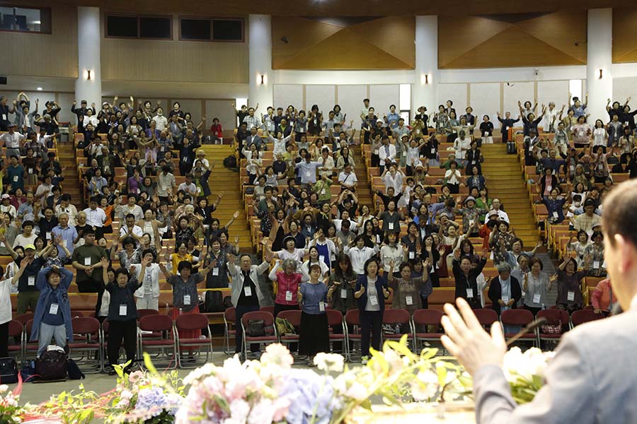 ▲북한 구원을 위해 기도하는 참석자들. ⓒ에스더기도운동